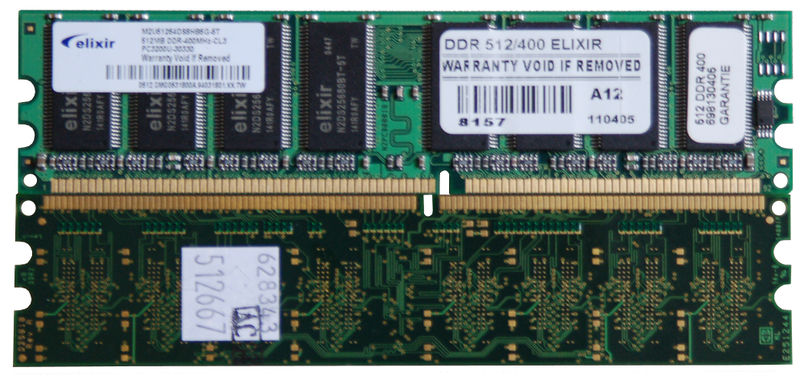 File:Notch position between DDR and DDR2.jpg