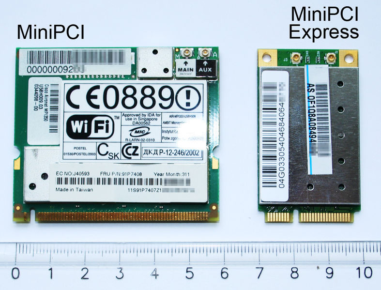 File:MiniPCI and MiniPCI Express cards.jpg